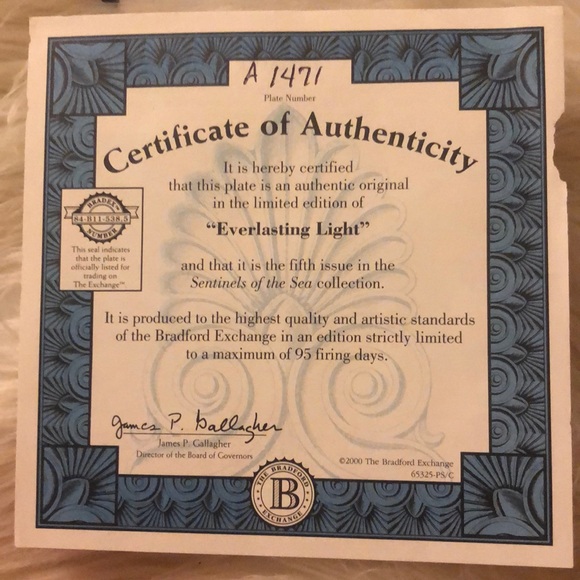 THE BRADFORD EXCHANGE SENTINELS OF THE SEA PLATE - Picture 2 of 3